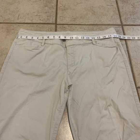 💜 Denver Hayes Mia Mid-Rise Cropped Khaki Pants - Size 16 - Picture 4 of 8